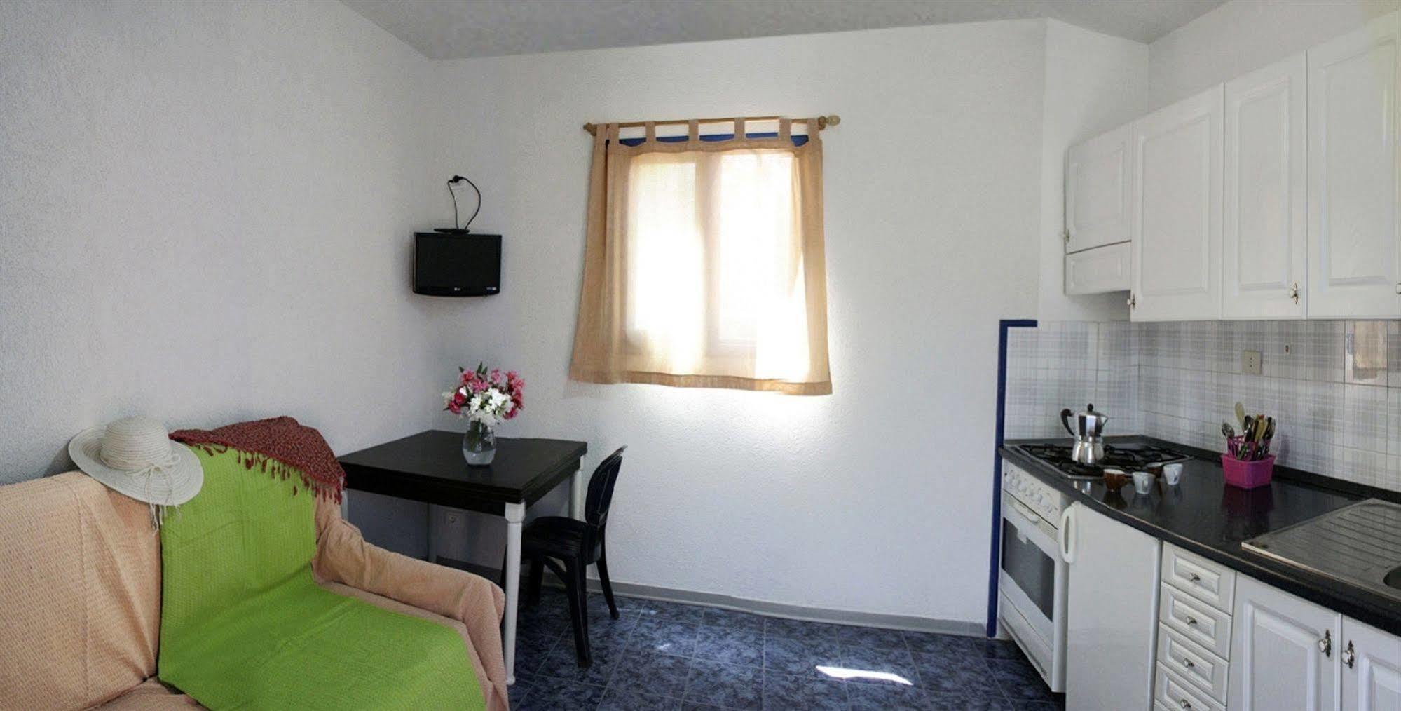 Camping Villaggio Lamaforca トッレ・サンタ・サビーナ エクステリア 写真