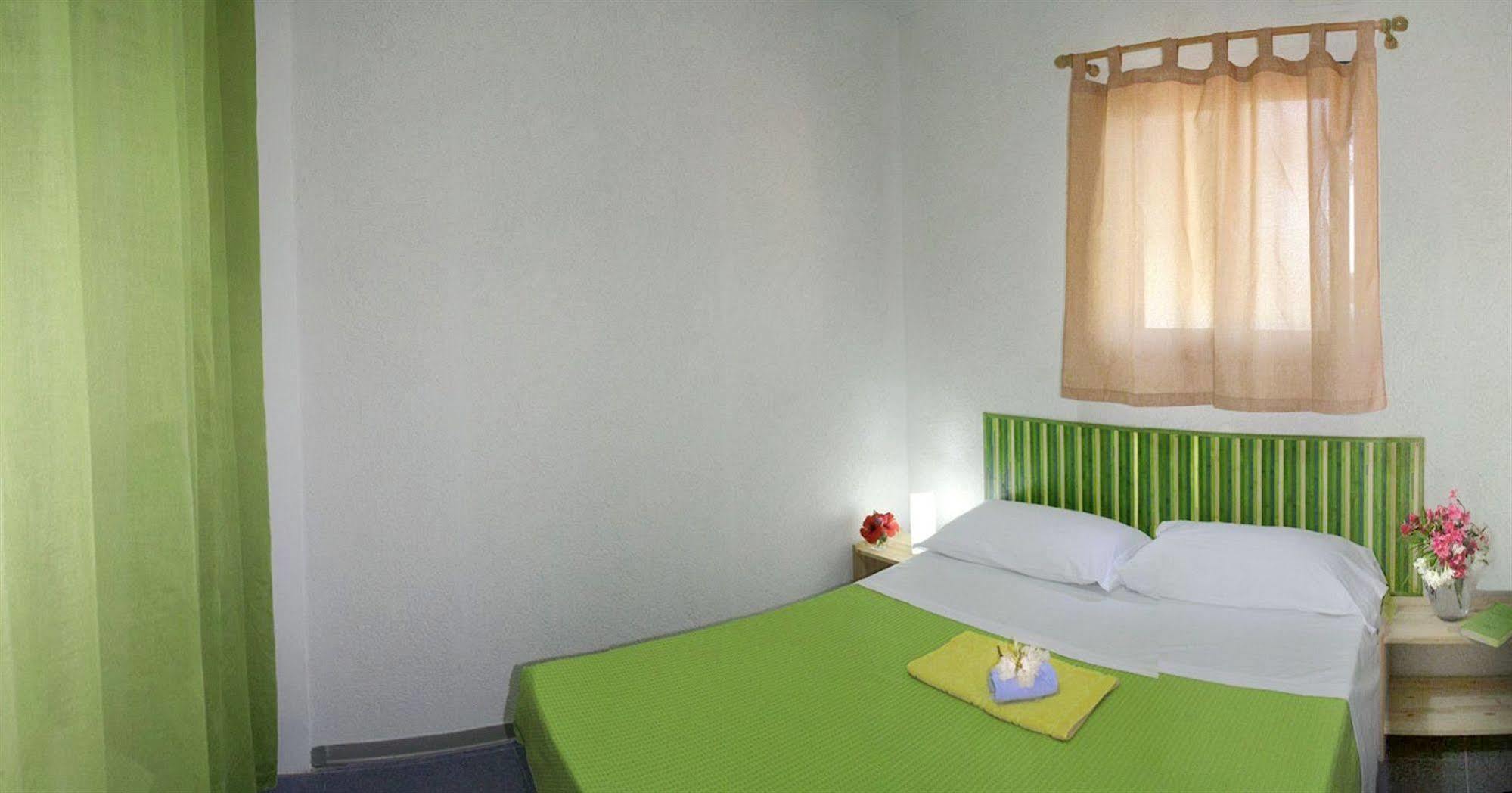 Camping Villaggio Lamaforca トッレ・サンタ・サビーナ エクステリア 写真