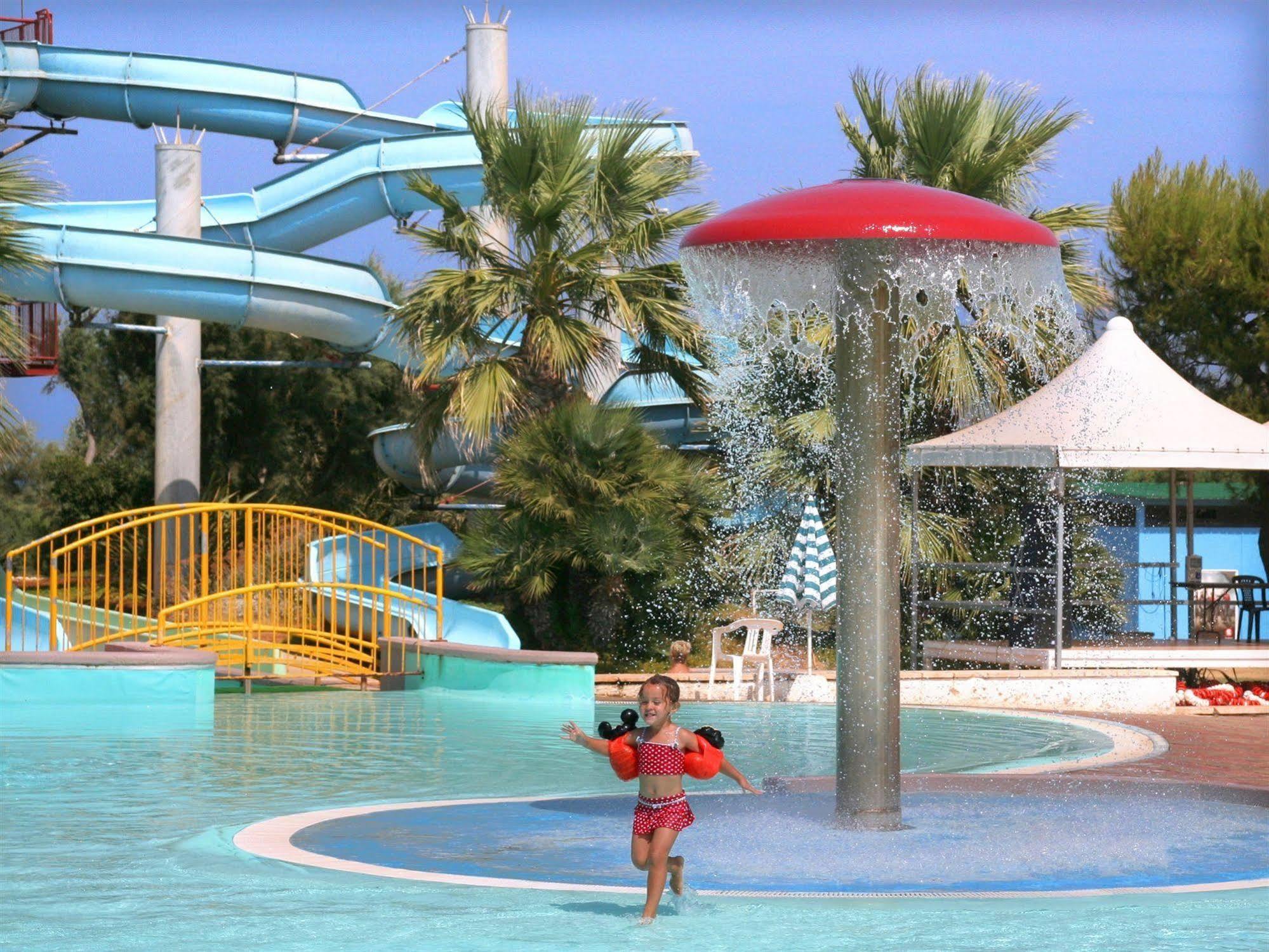 Camping Villaggio Lamaforca トッレ・サンタ・サビーナ エクステリア 写真