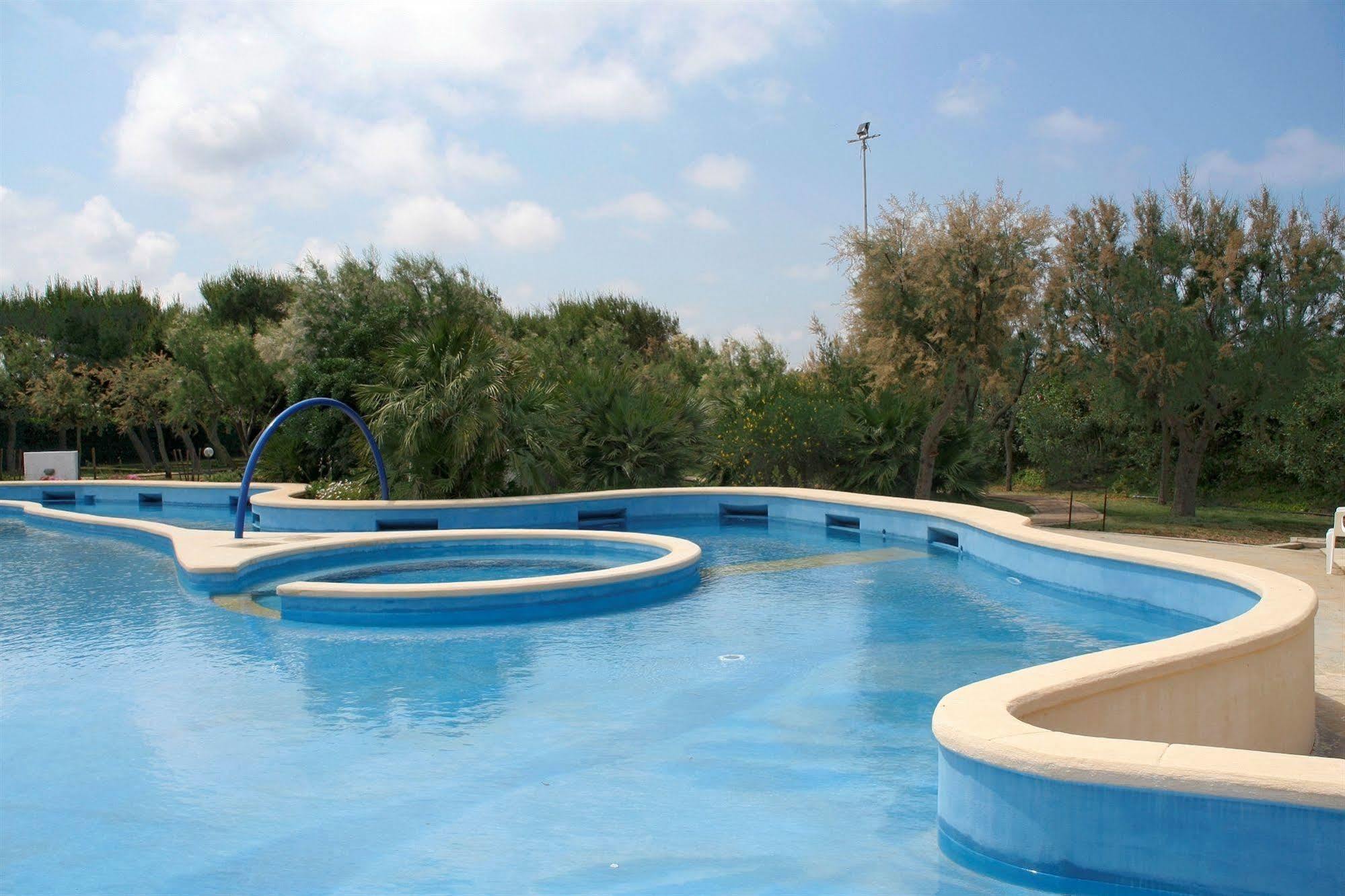 Camping Villaggio Lamaforca トッレ・サンタ・サビーナ エクステリア 写真